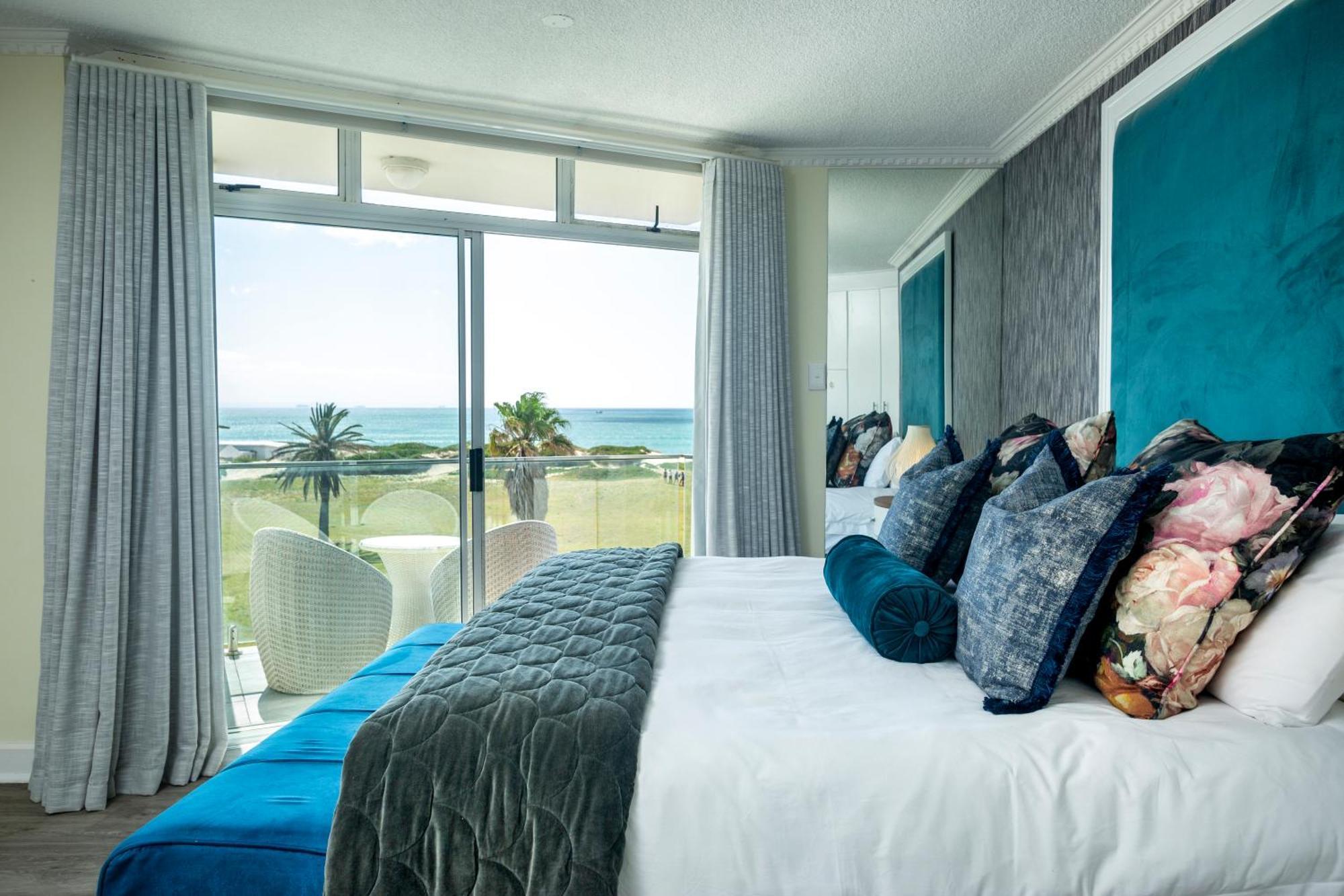 Dolphin Bay Boutique Hotel And Spa Port Elizabeth Exteriör bild